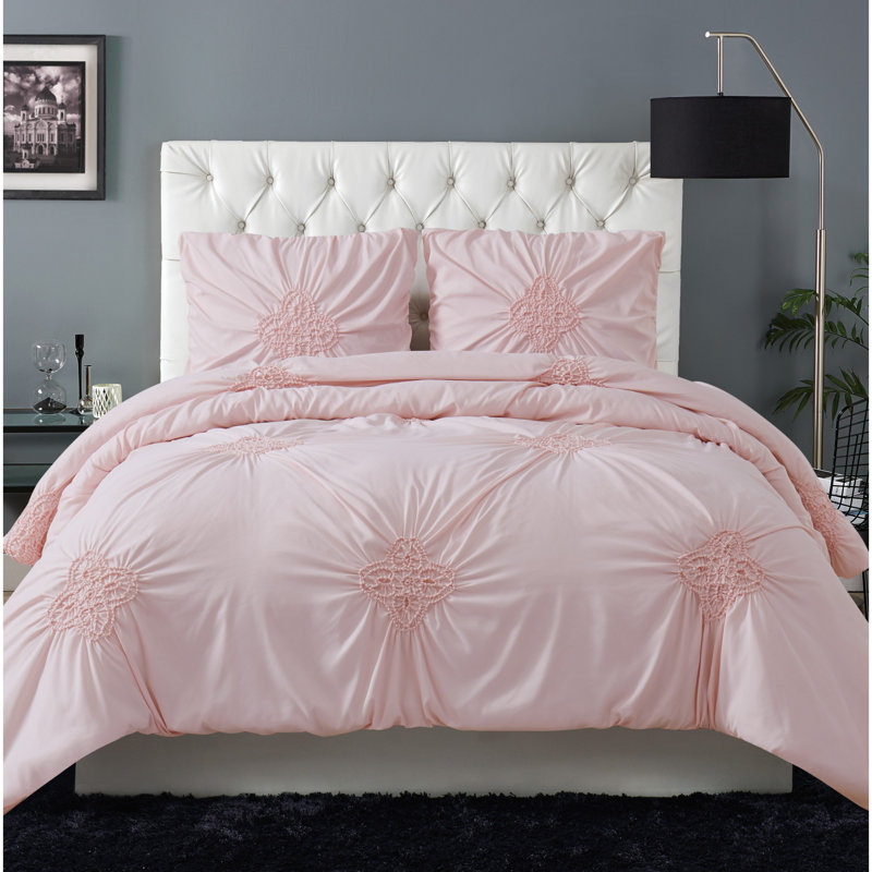 Christian Siriano NY Georgia Rouched Comforter Set – Elegant Texture & Timeless Style, White, King Comforter + 2 King Shams