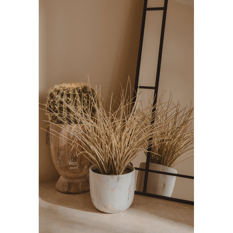 Dedria Statue Planter, 34cm H x 26.5cm W x 23cm D, Natural