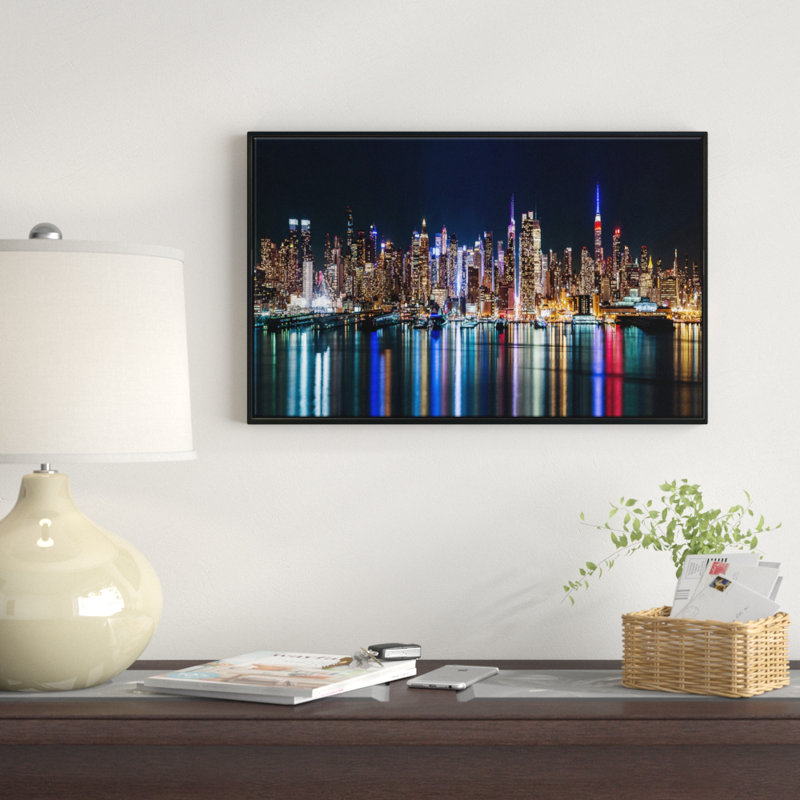 «New York Midtown Night Panorama», photographie, H 36 po x l 46 po x P 1,5 po, Bois