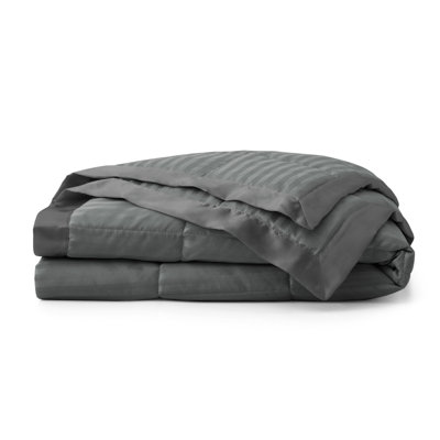 Lightweight duvet with Satin Trim