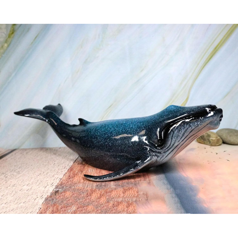 Grande figurine de nage baleine à bosse