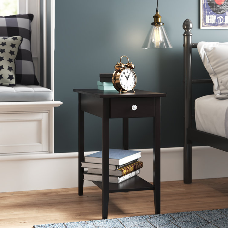Aiydan Solid Wood End Table with Storage