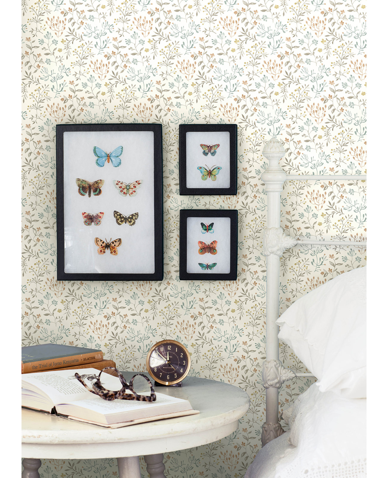 Siren Prepasted Floral Wallpaper, Multicolor