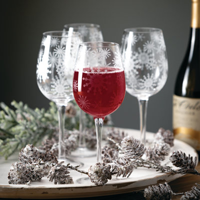 The Holiday Aisle® Gabbs 4 pièces 8 oz. Ensemble de verres à vin tout usage en verre Glass