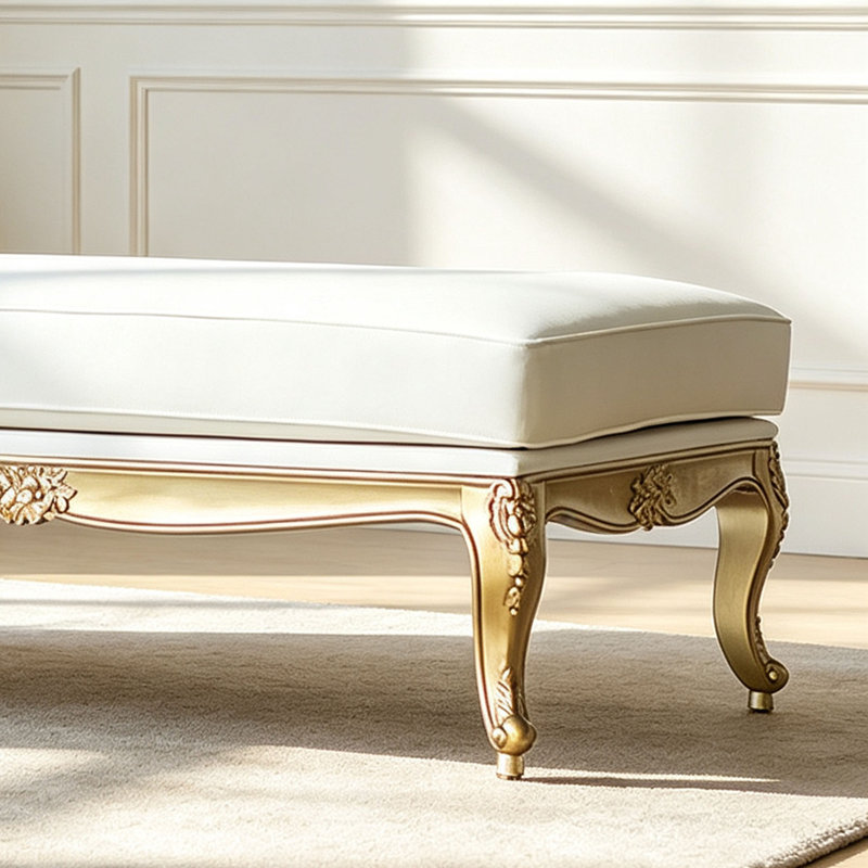 Chaise longue simple en bois massif sculpté