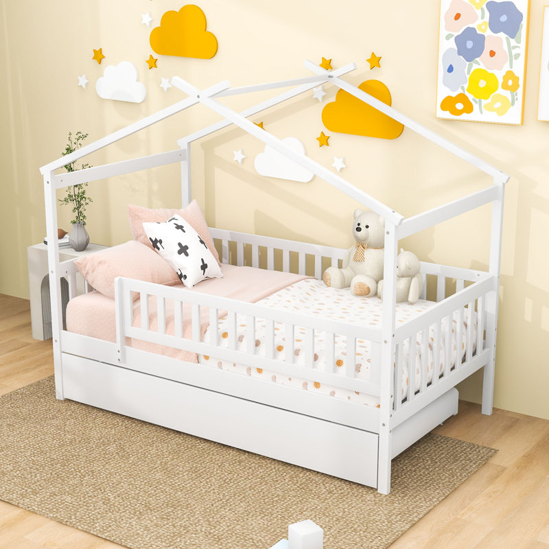 Quiogue Daybed with Trundle, White, Twin