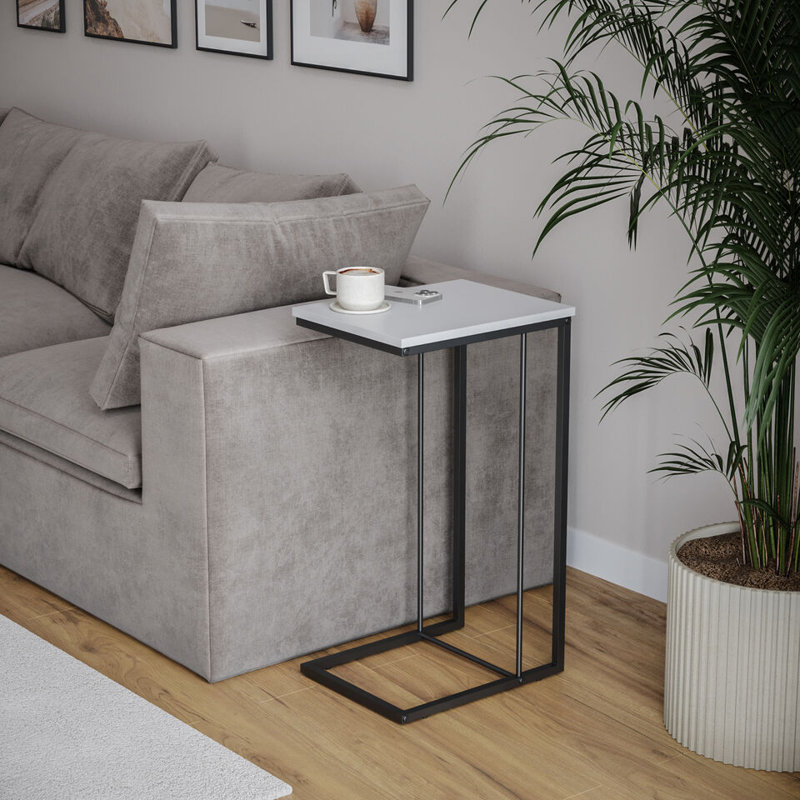 Sauncho End Table, White