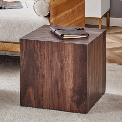 Elegant Square Coffee Table With Smooth Texture Texture, Stylish
