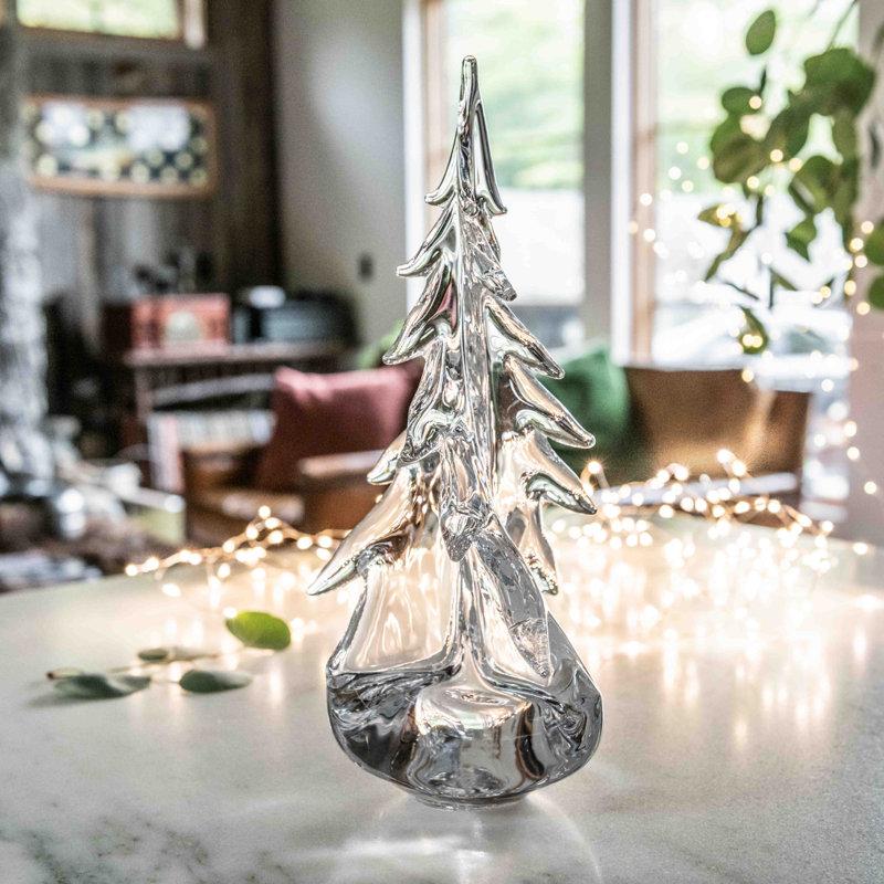 Vermont Twist Evergreen, 5.5"W x 5.5"D x 14"H