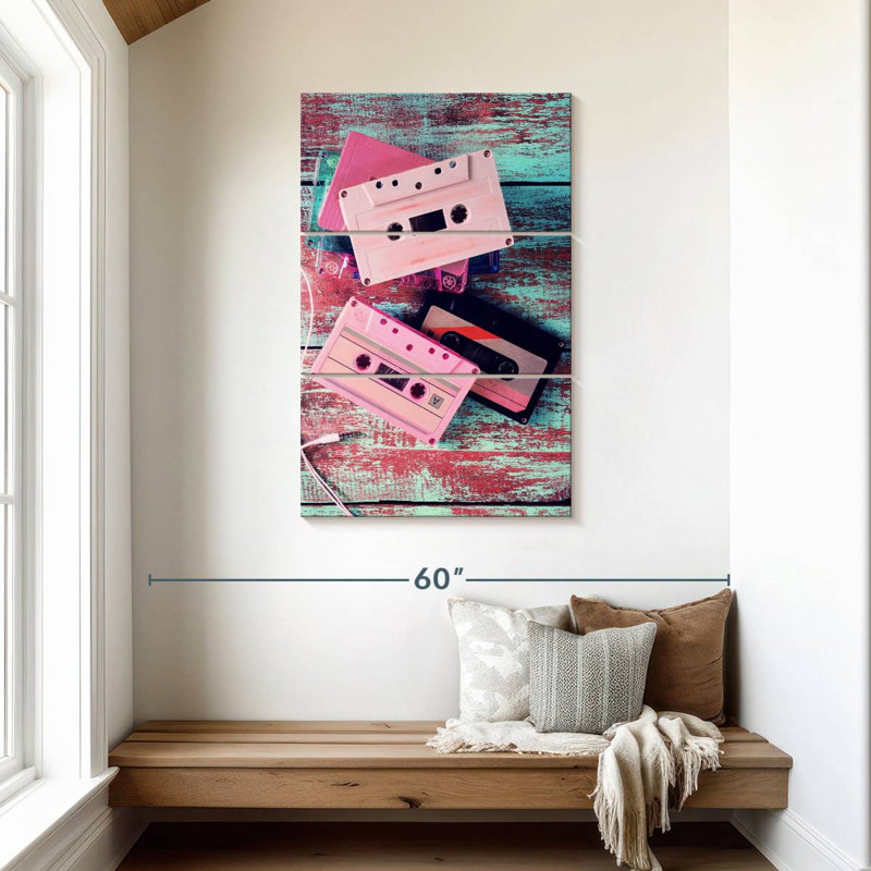 Cassette et écouteurs Abarca, H 45 po x l 28 po