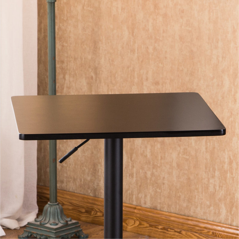 Table de bar réglable en métal avec base noire et plateau carré - hauteur de 26 po à 36 po