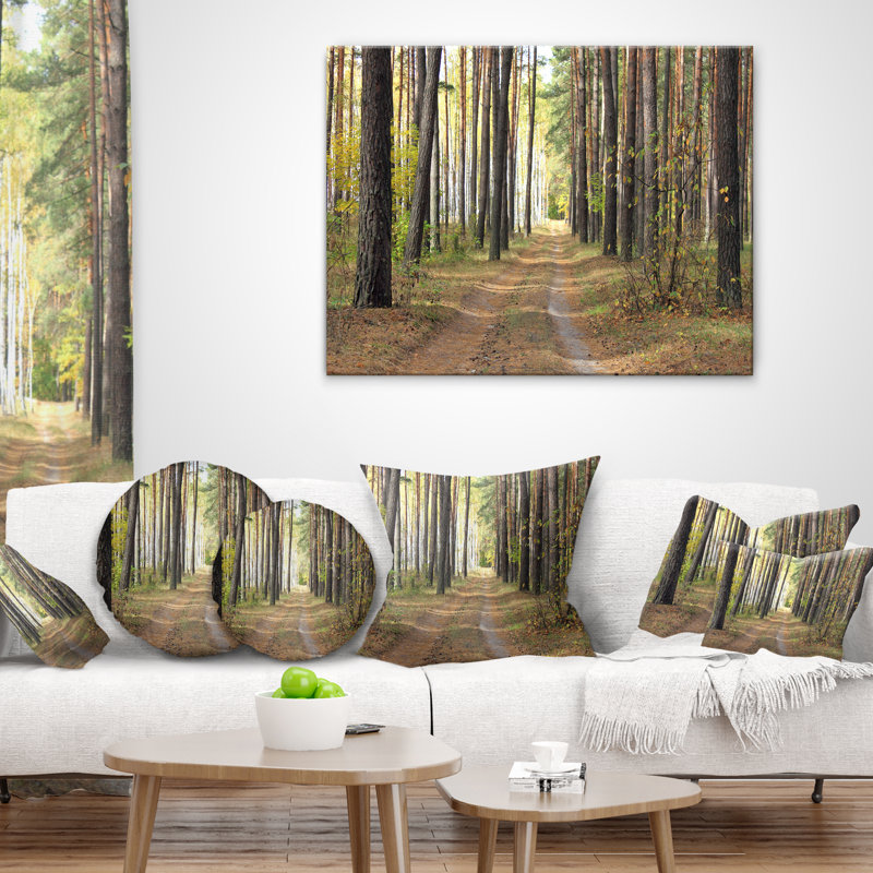 Pathway in Autumn Pine Forest - Coussin imprimé forêt, 18 po x 18 po, Coussin décoratif