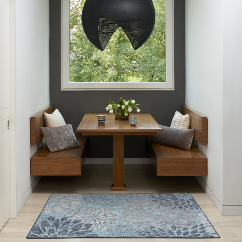 Winston Porter Ylianna Navy Tropical Indoor/Outdoor Rug, Rectangle 3' x 5'