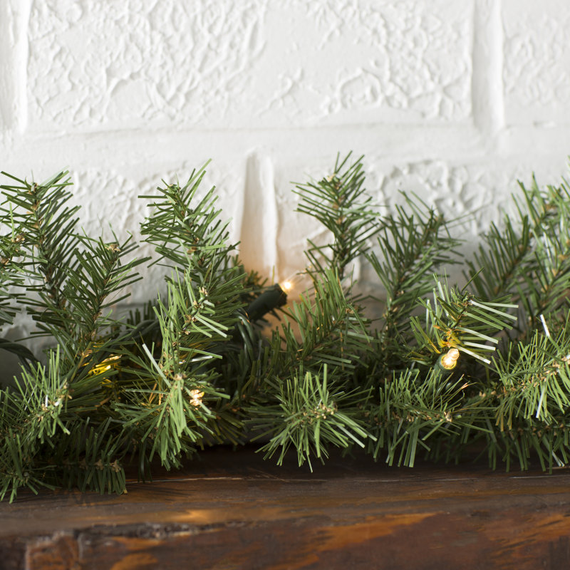 Couronne de sapin 36 po avec 100 lumières claires Norwood 36 UL, 550 pointes, L 6 pi