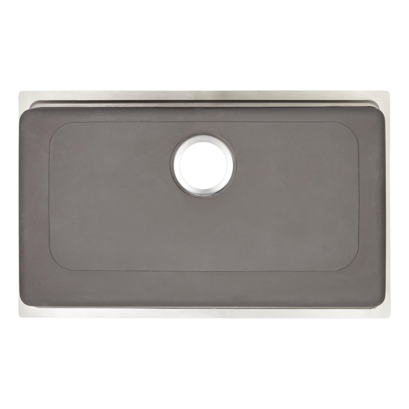 Melbrook 31'' Stainless Steel Undermount Kitchen Sink with Accessories