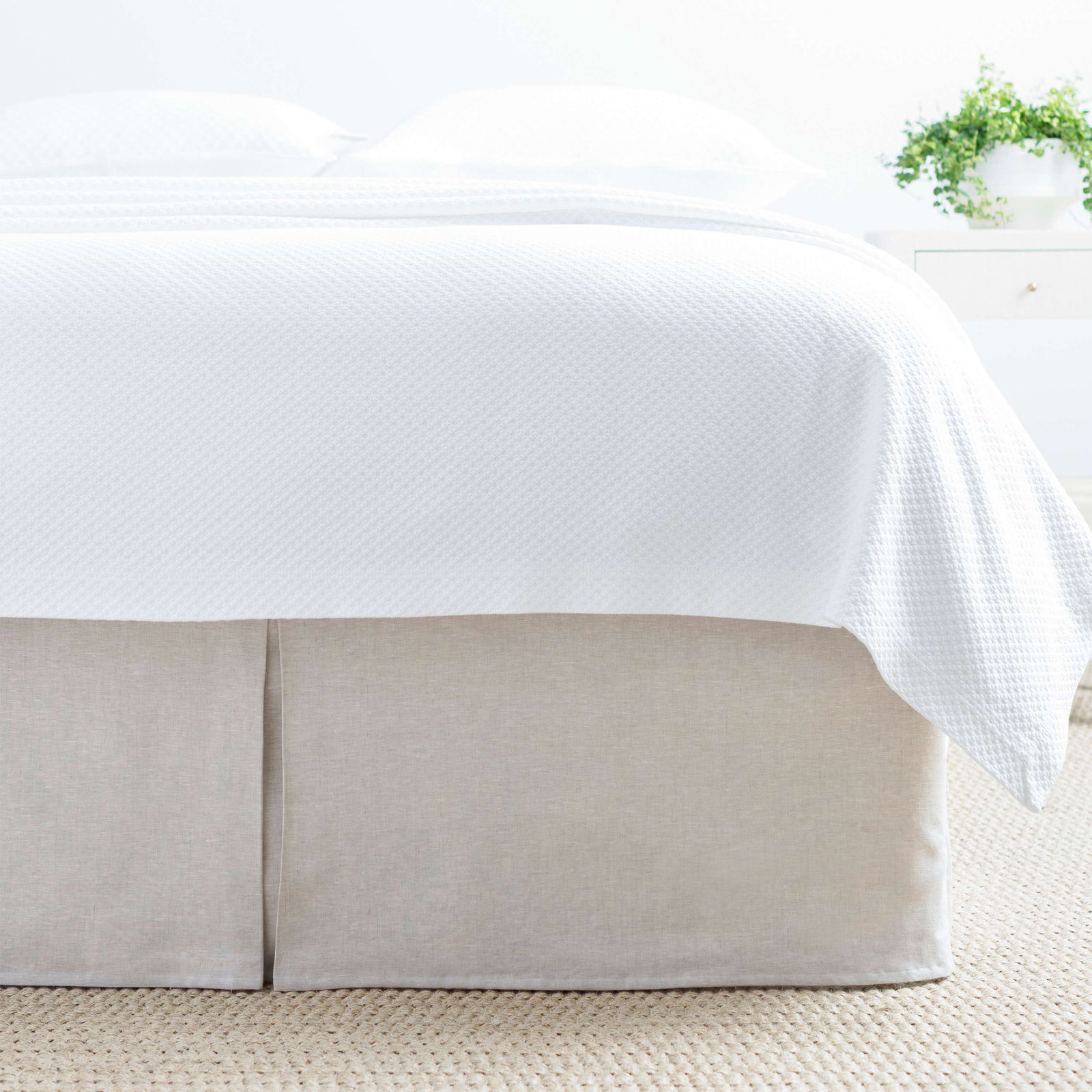 Lush Linen Tailored Bed Skirt, King, Natural