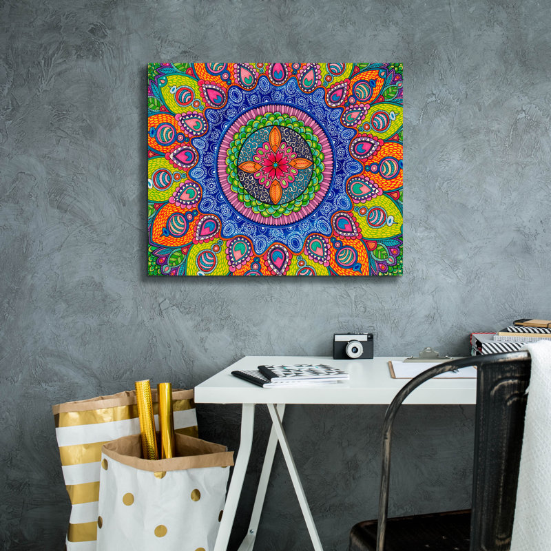 «Mardi Gras Mandala» par Hello Angel, art mural sur toile, H 20 po x l 24 po x P 0,75 po
