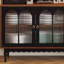 Buffet en bois massif noir