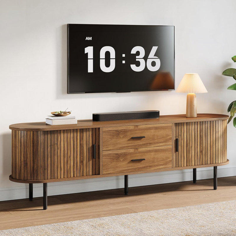 Meuble télé Mid-Century cannelé avec portes coulissantes pour le salon