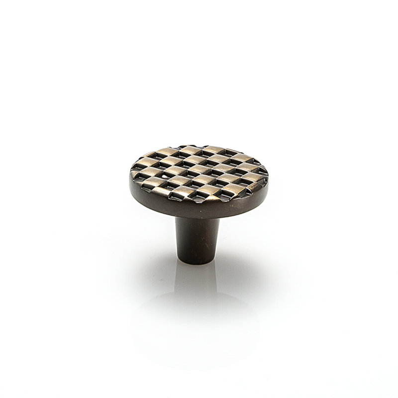 Argyle 1 1/2" Diameter Circle Knob, Antique Brass
