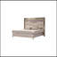 Grand lit tapissier de style moderne Omari en bois et accents dorés en beige