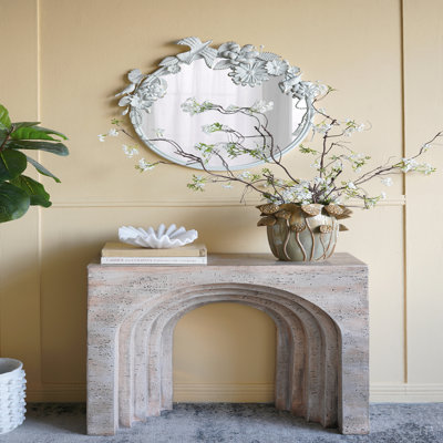 Console sculpturale arquée 32,3 x 14,2 x 29,9 po avec finition faux travertin