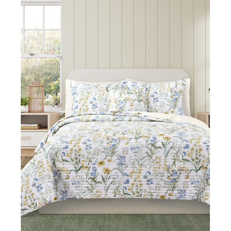 Tahlia Blue Quilt Set, Queen Quilt + 2 Standard Shams