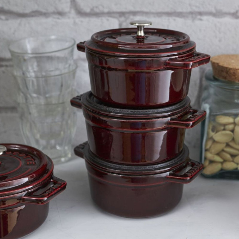 La Cocotte Cast Iron Round Cocotte, Grenadine, 0.25 quarts