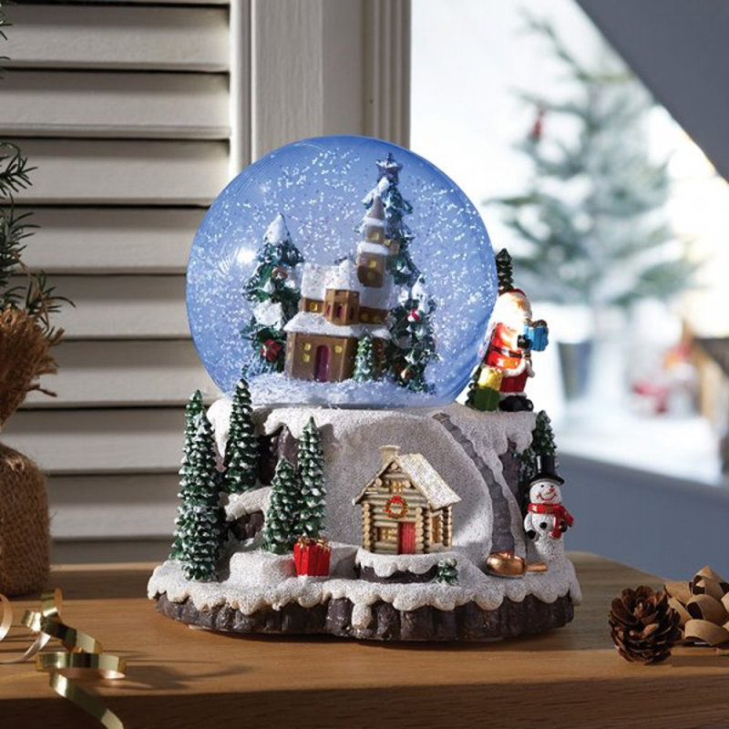 Christmas Snow Globe