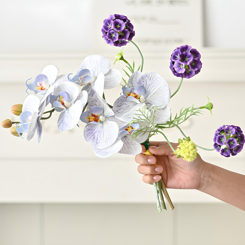 Ornements de fleurs simulées, Bleu