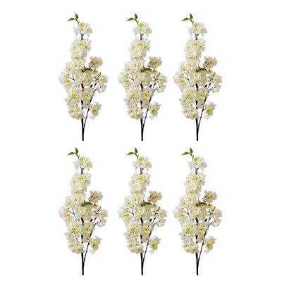 Arrangement de fleurs de cerisier