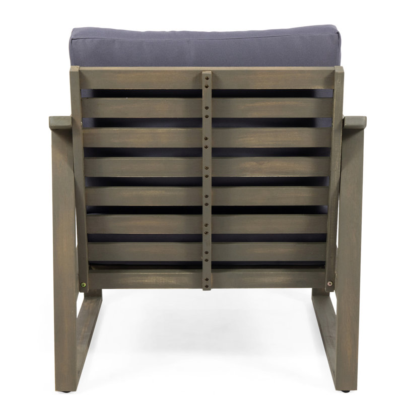 Fauteuil club gris foncé avec coussins en bois et en tissu d'eau pour l'extérieur, accoudoirs inclinés