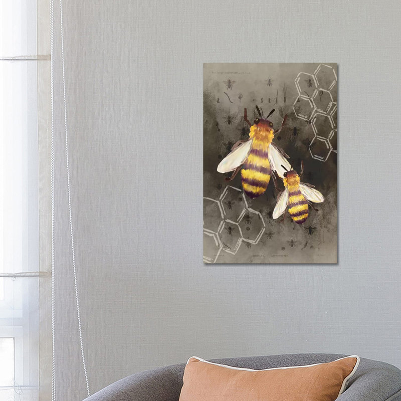 «Bee Charmer II» par Kimberly Allen - peinture sur toile tendue, H 26 po x l 18 po x 1,5 po