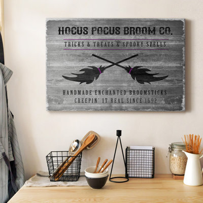 Toile tendue avec châssis de qualité supérieure Hocus Pocus Broom Co. - Prêt à accrocher
