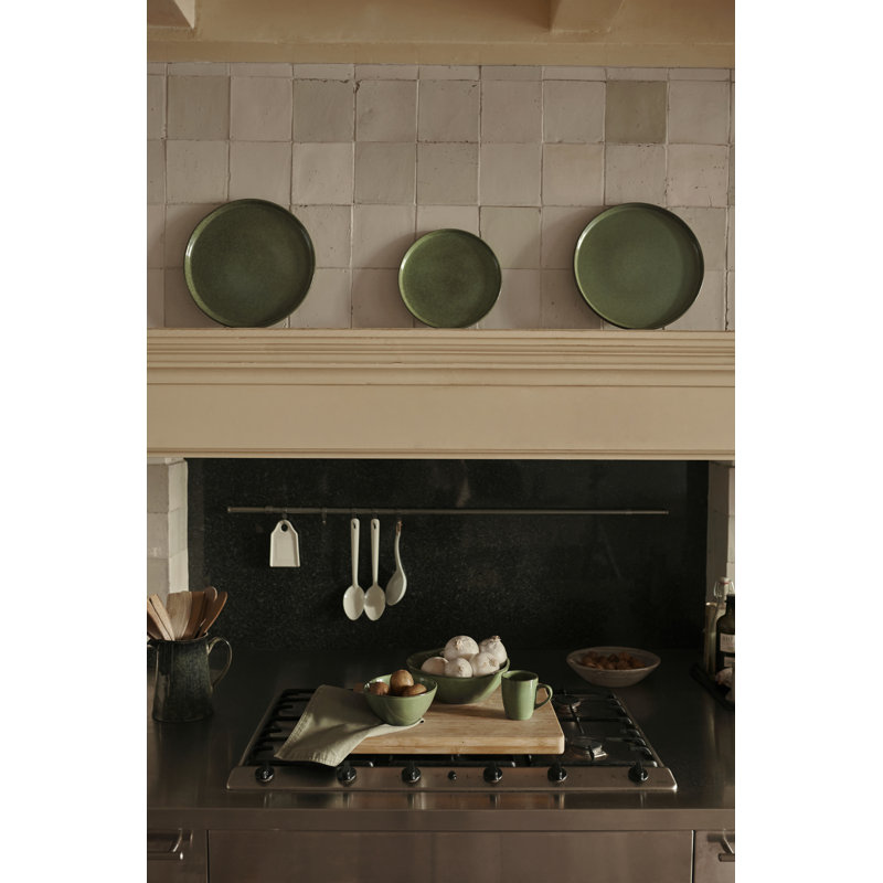 Green Ceramic 16-Piece Dinnerware Set - Service for 4
