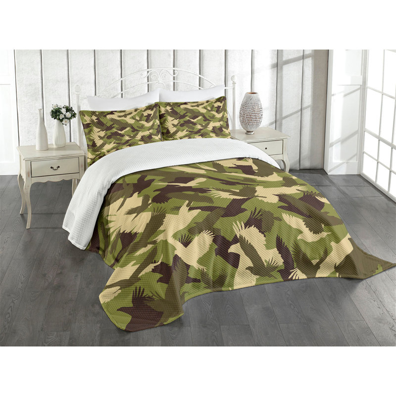 White Quilted King Bedspread Set with Pillow Shams