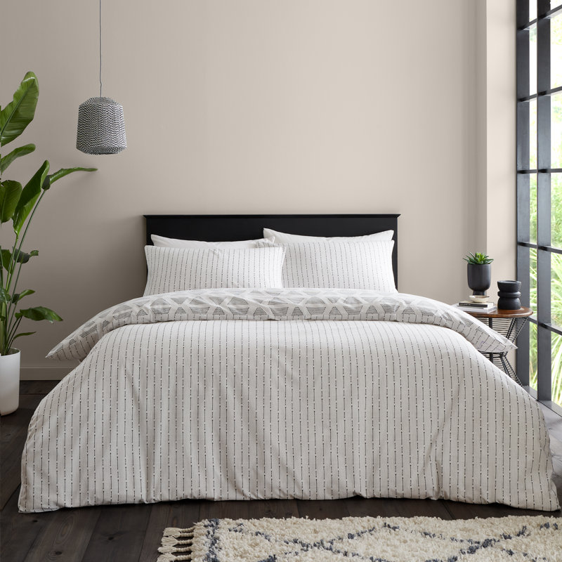 Tufted Print Geo Reversible Duvet Cover Set, Double - 2 Standard Pillowcases