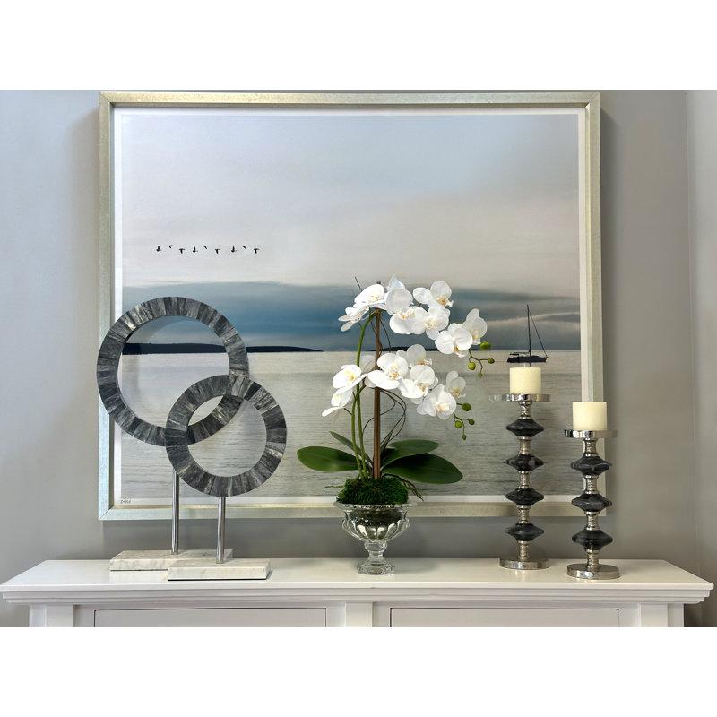 Orchids Floral Arrangements and Centerpieces in Vase