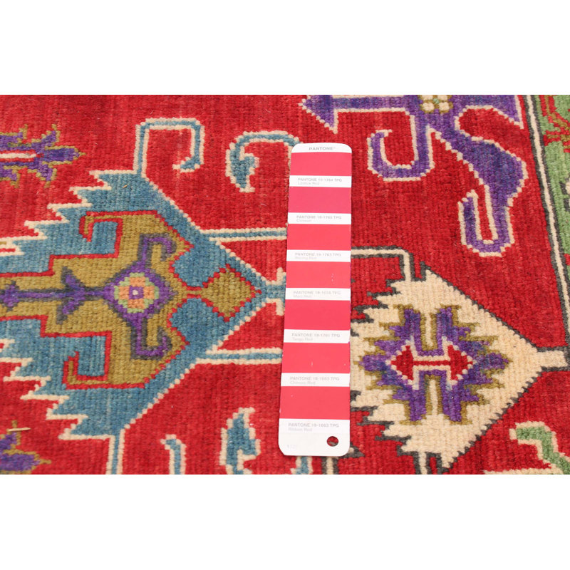Tapis rouge Finest Ghazni 6 pi 0 po x 8 pi 10 po