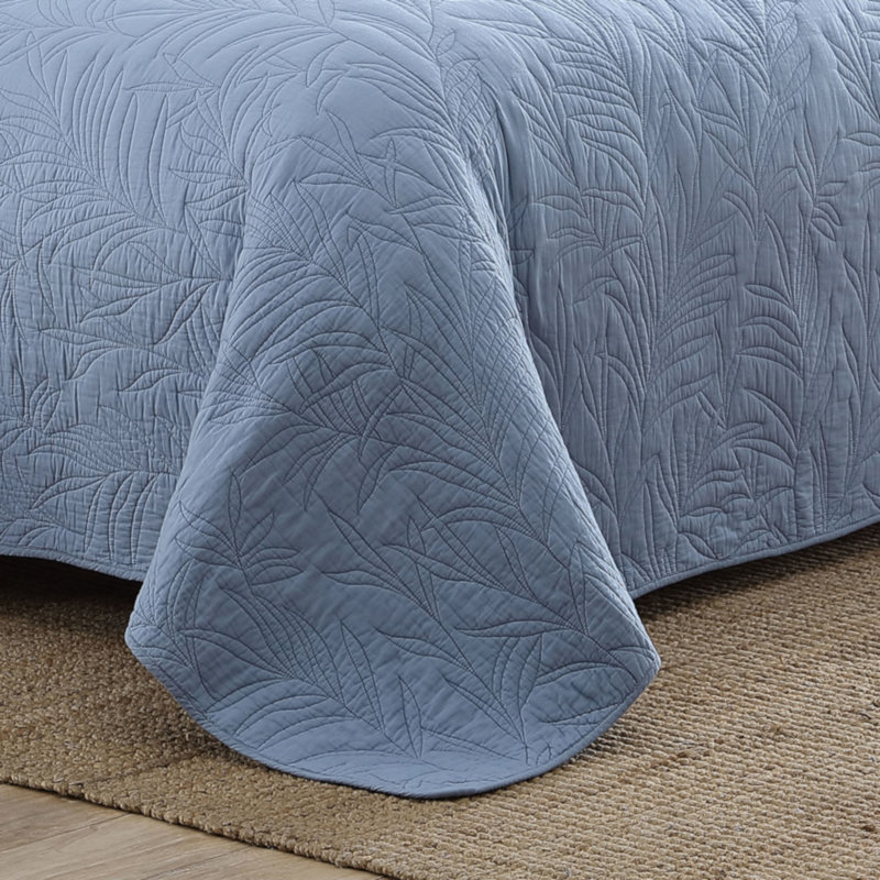 Blue Twin Cotton Reversible Floral Quilt Set
