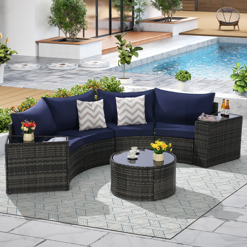 Ensemble de meubles de patio 7 pièces en demi-lune avec canapé en osier et coussins bleu foncé