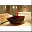 Baignoire de trempage autoportante de 67 pouces avec résine acrylique durable et facile d'entretien, parfaite pour les salles de bain modernes et luxueuses.