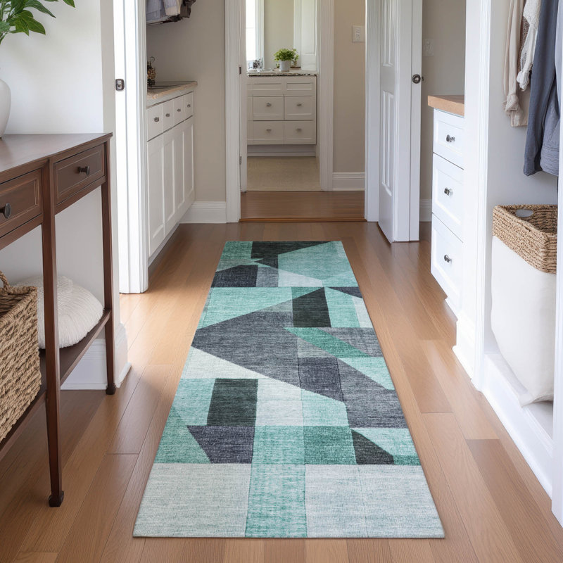 Tapis géométrique Premium lavable à la machine AMF2366 Mayfield, Sarcelle, Tapis de couloir 2 pi 3 po x 7 pi 6 po