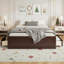 Grand lit de rangement en bois avec tiroirs-370976763