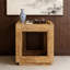 Table d'appoint carrée en bois avec rangement, table basse et de chevet robuste, table d'appoint multifonctionnelle au fini noyer rustique pour le salon et la chambre à coucher