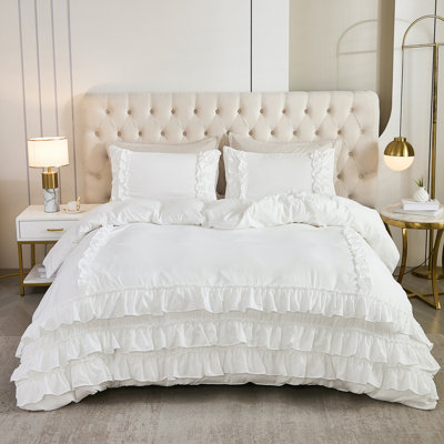 White Comforter Set Queen Size,Waterfall Ruffle Farmhouse Bedding Sets,Soft Fluffy Boho Comforters Sets for All Season,Vintage Ruffled 3 Pcs Lightweight Quilt Set for Women 