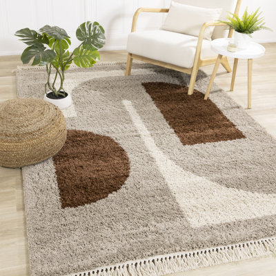 Tapis de salon Hywela en polypropylène géométrique beige résistant aux taches