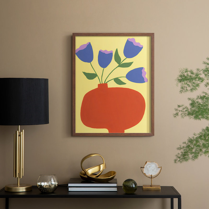 «Modern Blooms III», reproduction encadrée - bois massif, 21" H x 17" W, Noyer