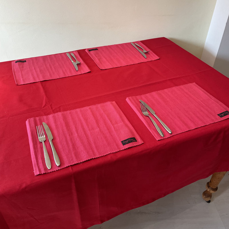 Pichardo Tablecloth, Red