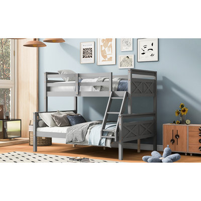 Lit simple superposé au-dessus d'un lit double gris, assurant la chambre à coucher pour une sécurité et une sérénité